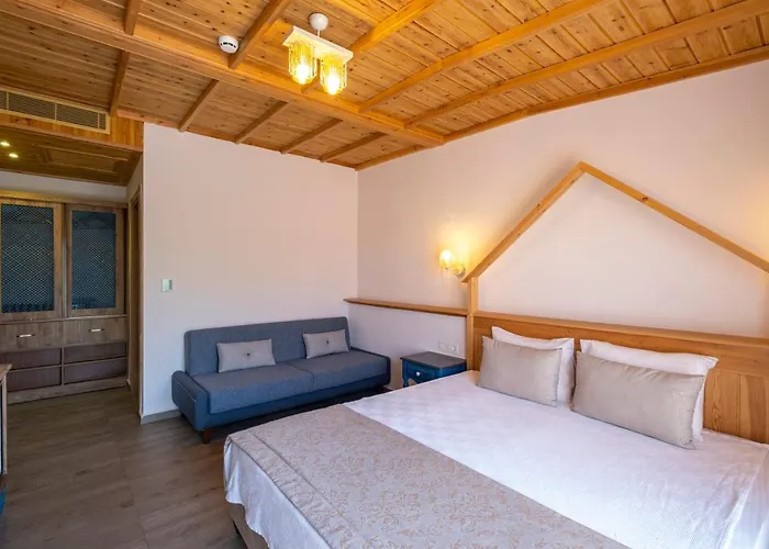 Marine Отель Акьяка