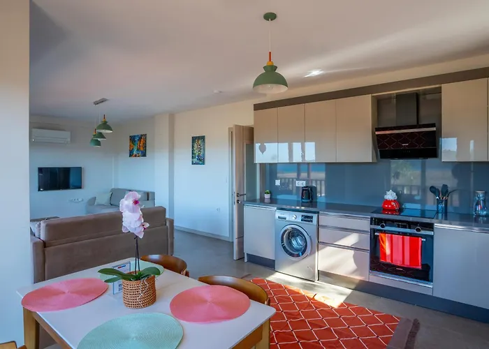 Отель Marine 4*