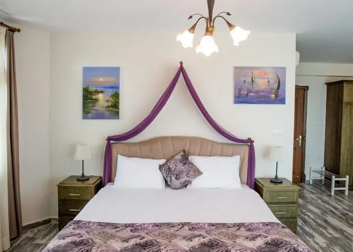 Marine Отель Акьяка