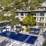 Marine Ξενοδοχείο 4*
